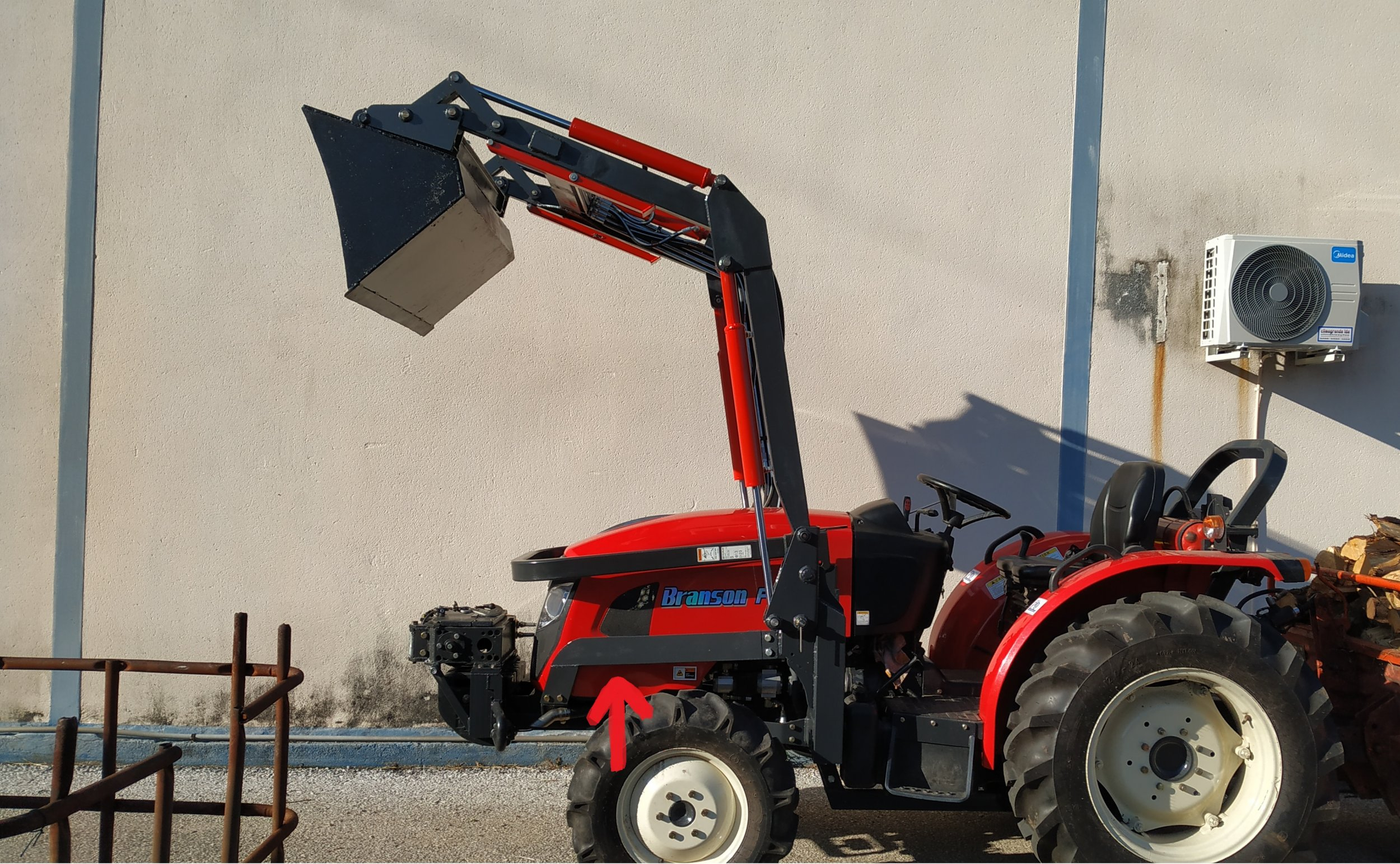 loader branson.jpg