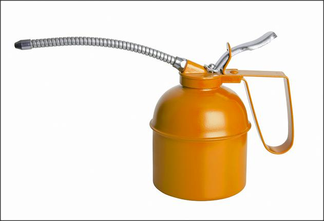 lube oil can.jpg