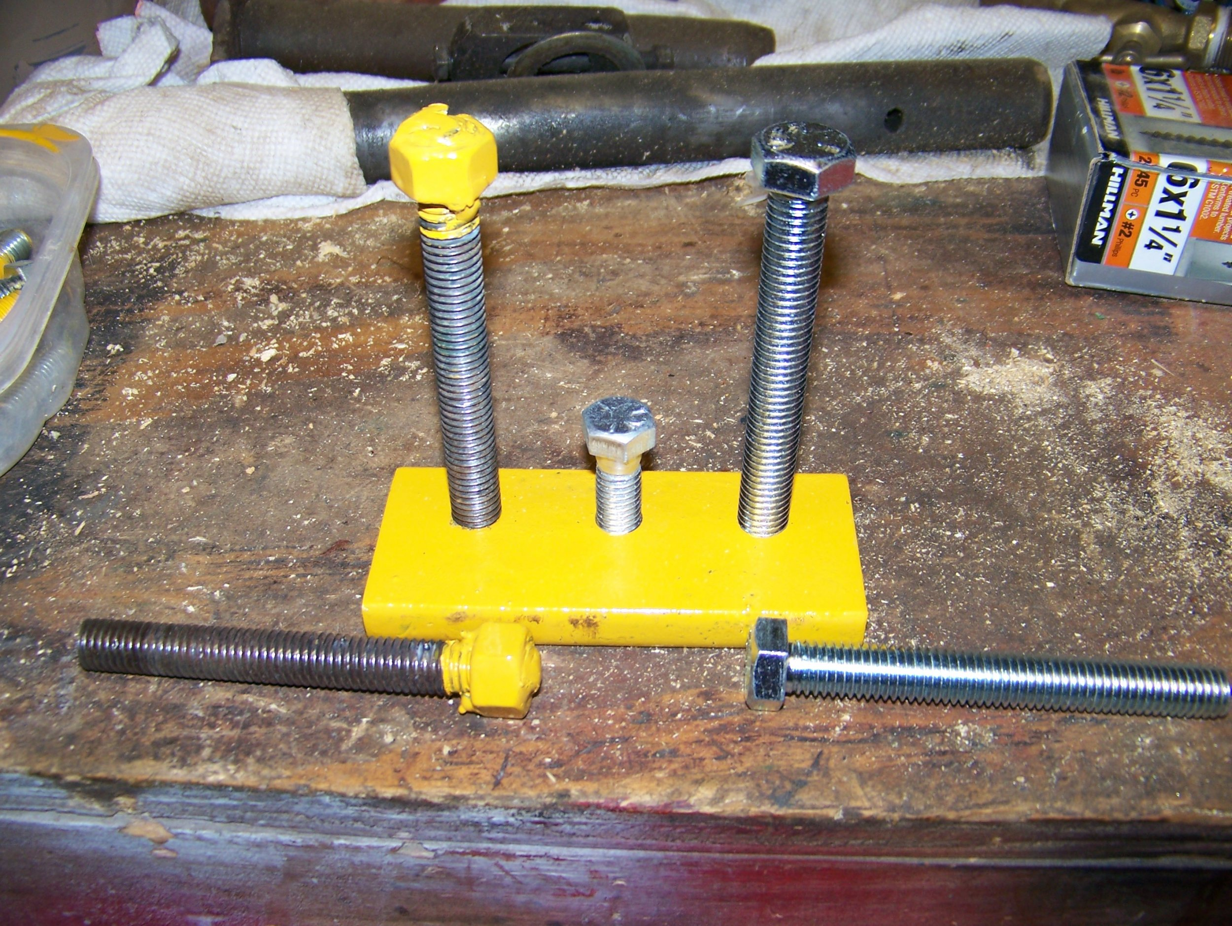 Lull Slave Cylinder Pin Puller.jpg