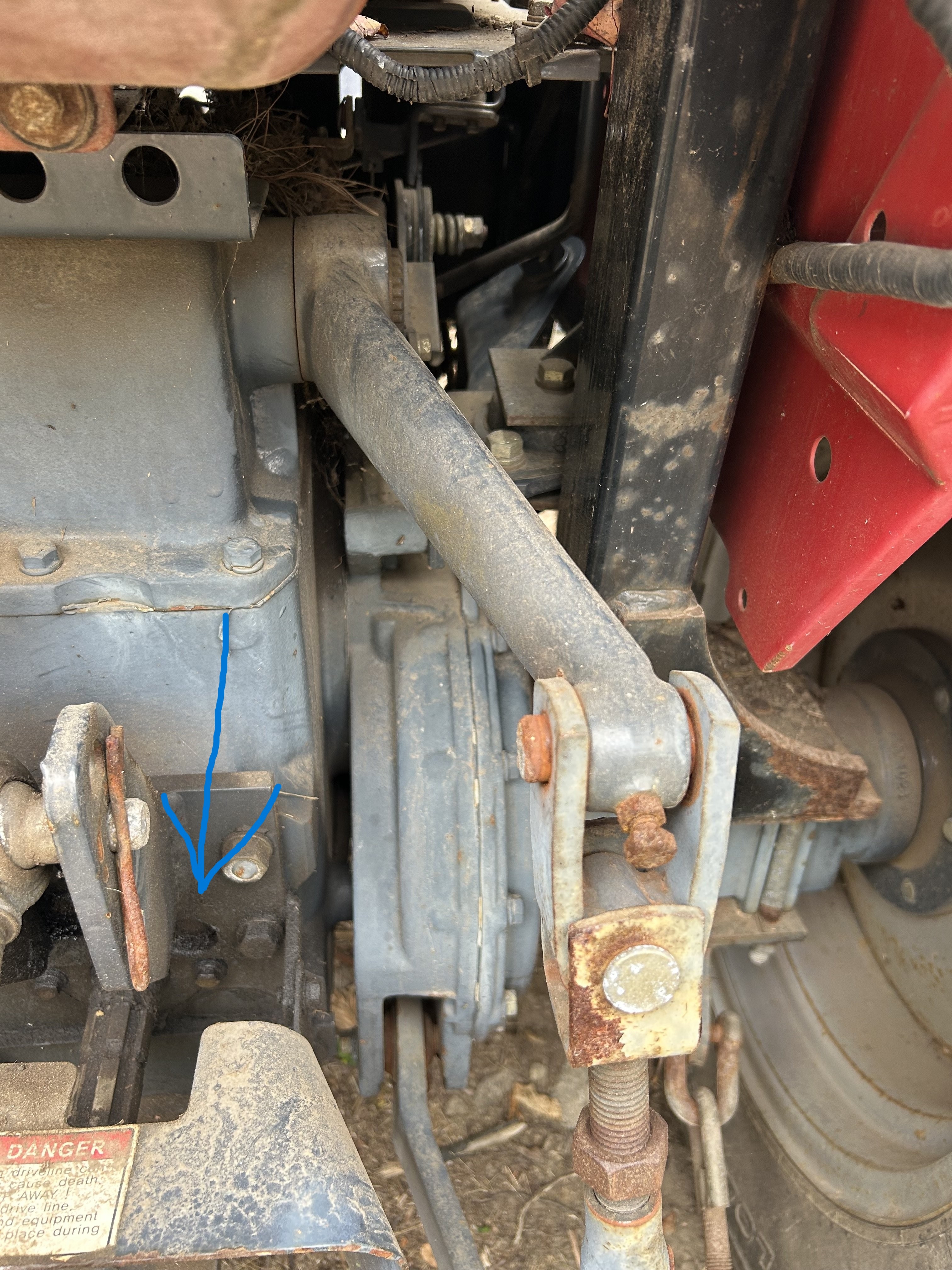 mahindra 3510 oil level gauge.jpeg