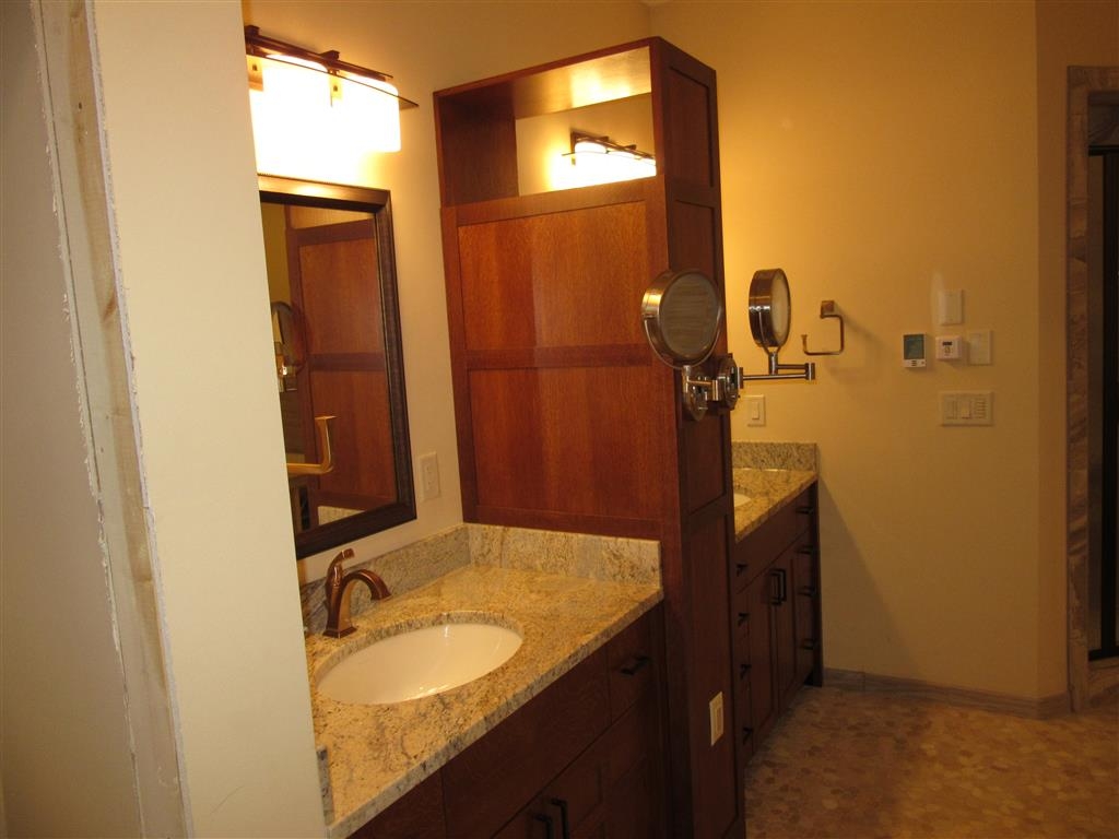 Master bath complete (2) (Medium).JPG