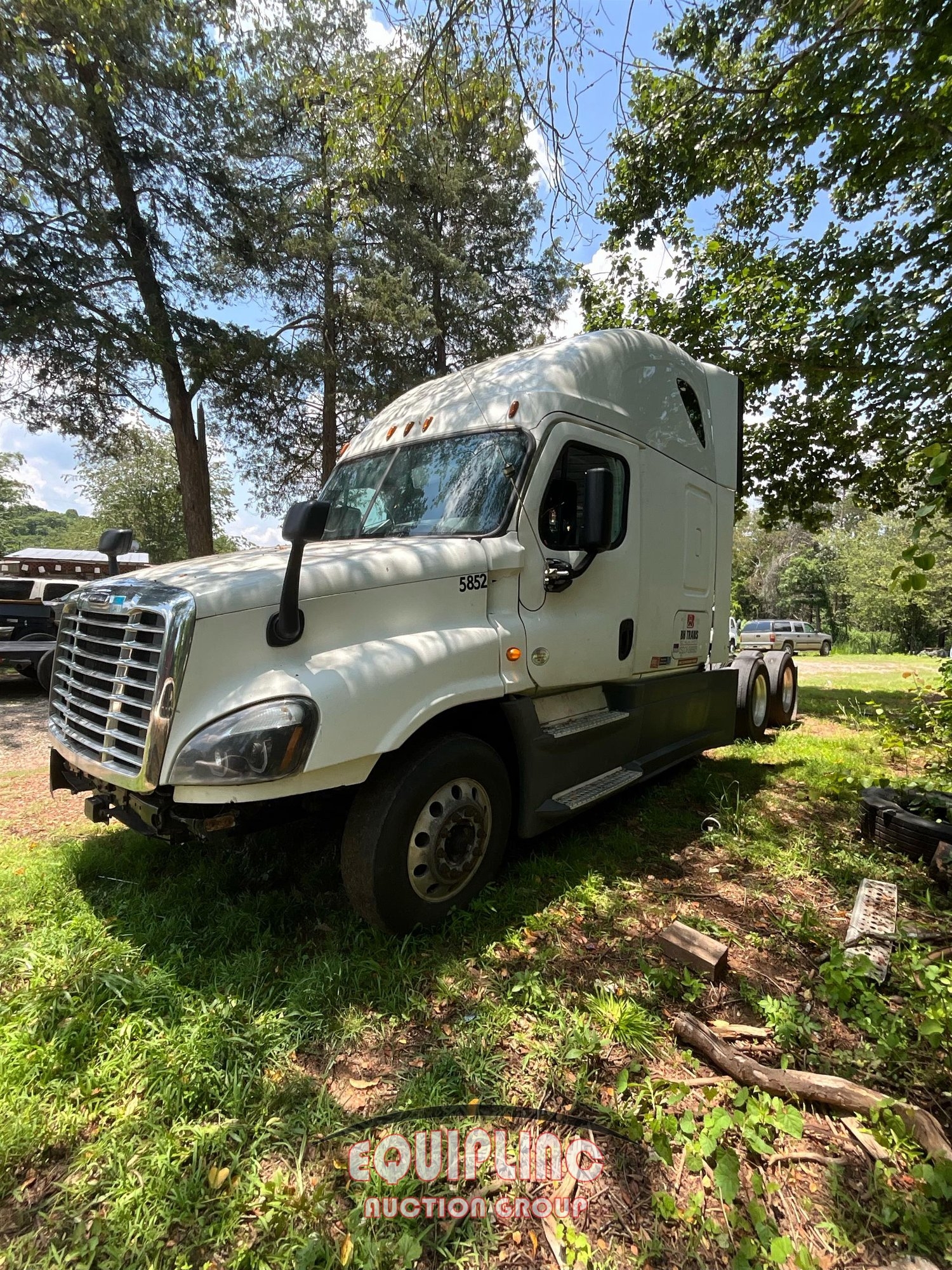 2018 FREIGHTLINER CASCADIA TANDEM AXLE SLEEPER (A52577)