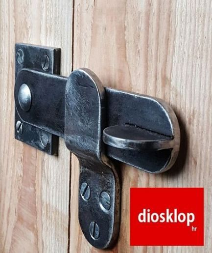 metal latch.jpg