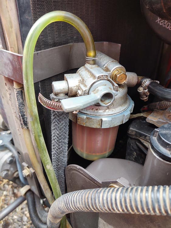 MF fuel filter1.JPG