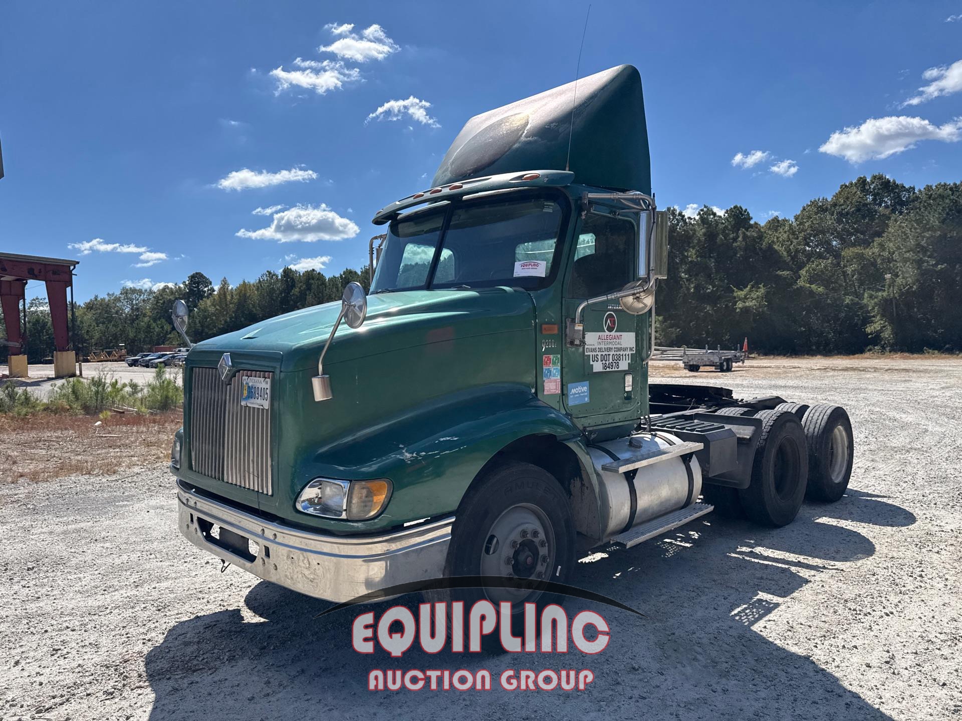 2003 INTERNATIONAL 9200I TANDEM AXLE DAY CAB (A56129)