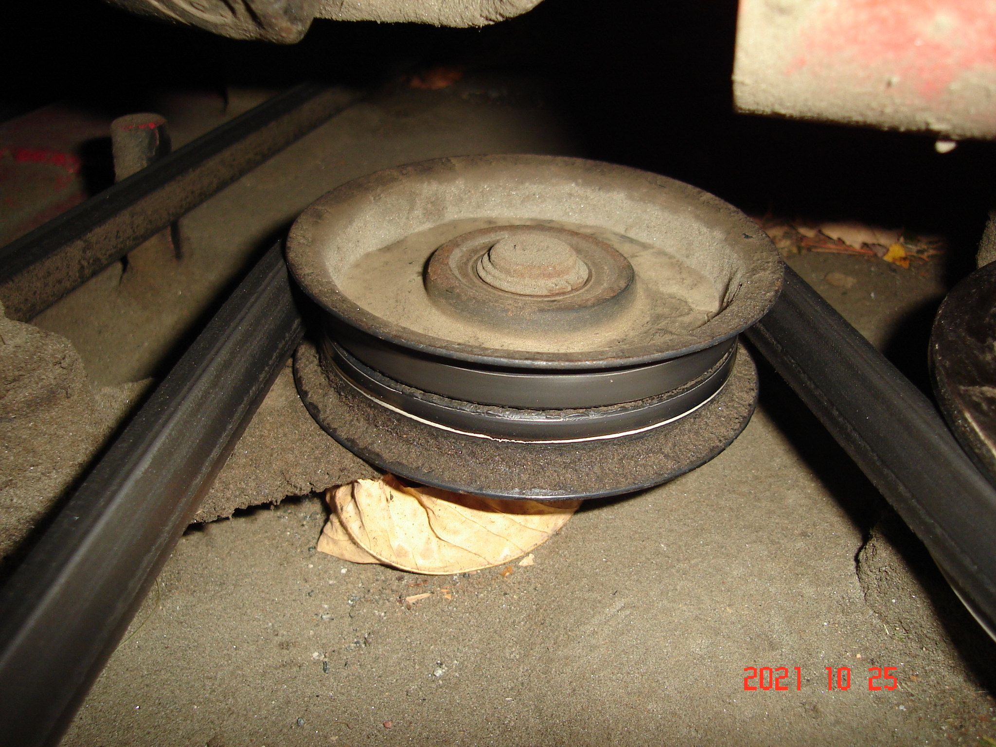 MMM idler pulley.JPG