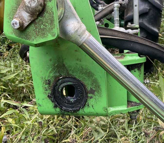 mower-pivot-assembly.jpg