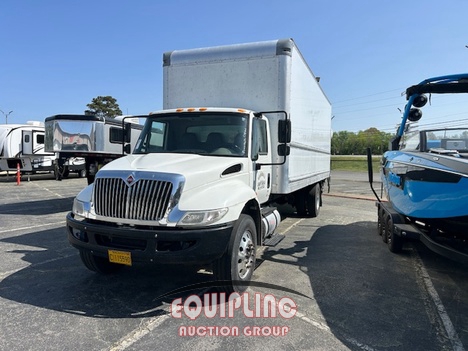 2018 INTERNATIONAL 4300 26FT BOX TRUCK (A45677)