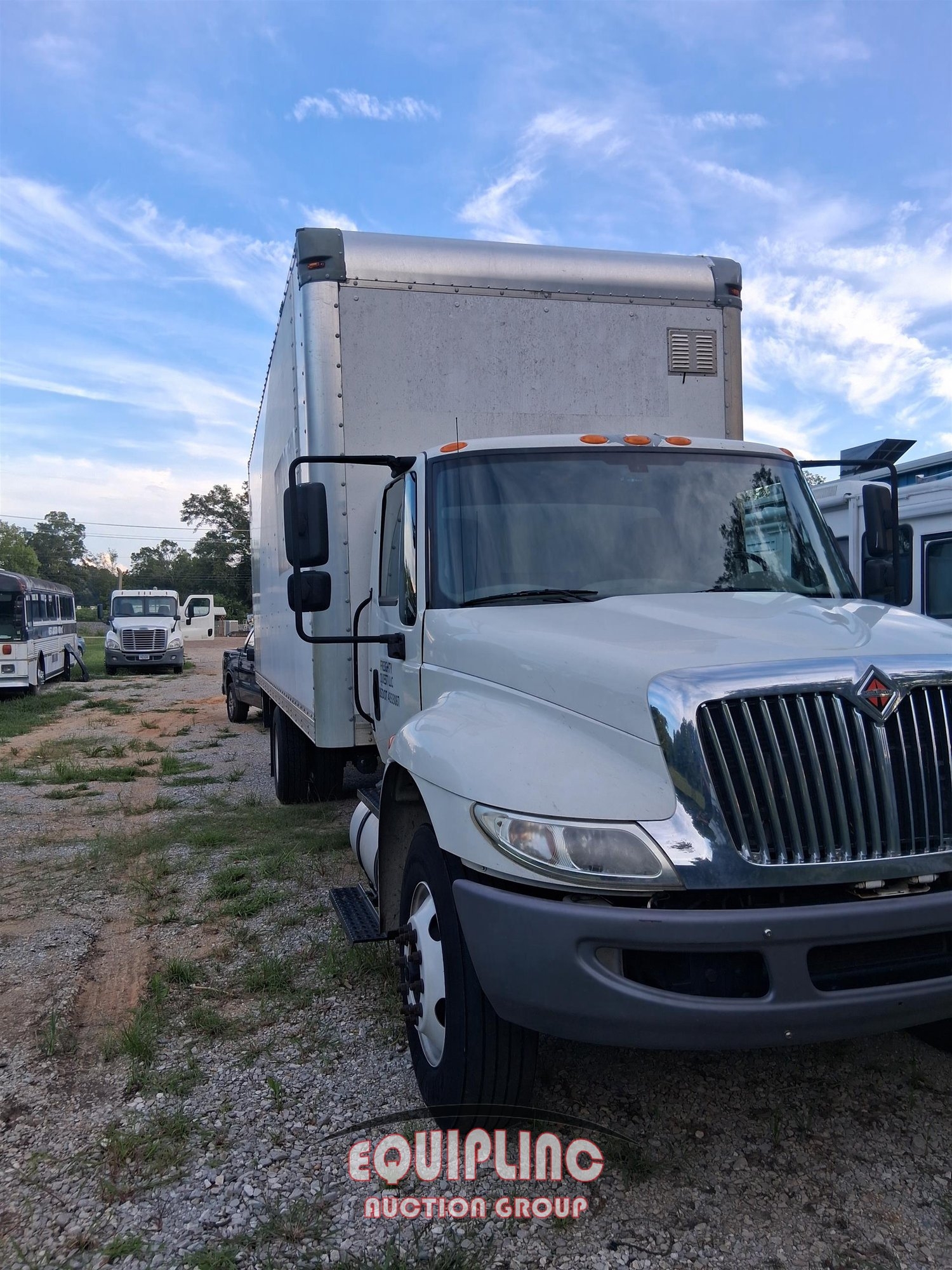 2018 INTERNATIONAL 4300 24FT NON CDL BOX TRUCK (A51222)