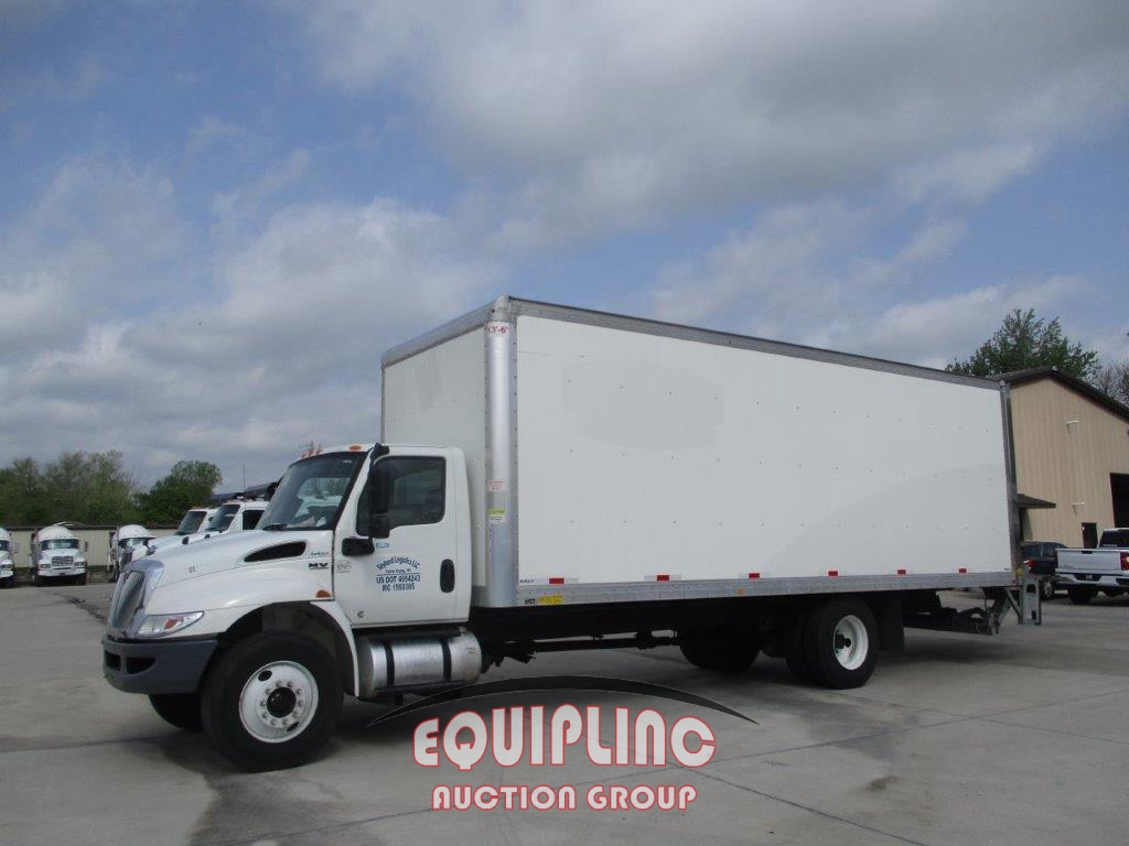 2020 INTERNATIONAL MV607 26FT BOX TRUCK (A45678)
