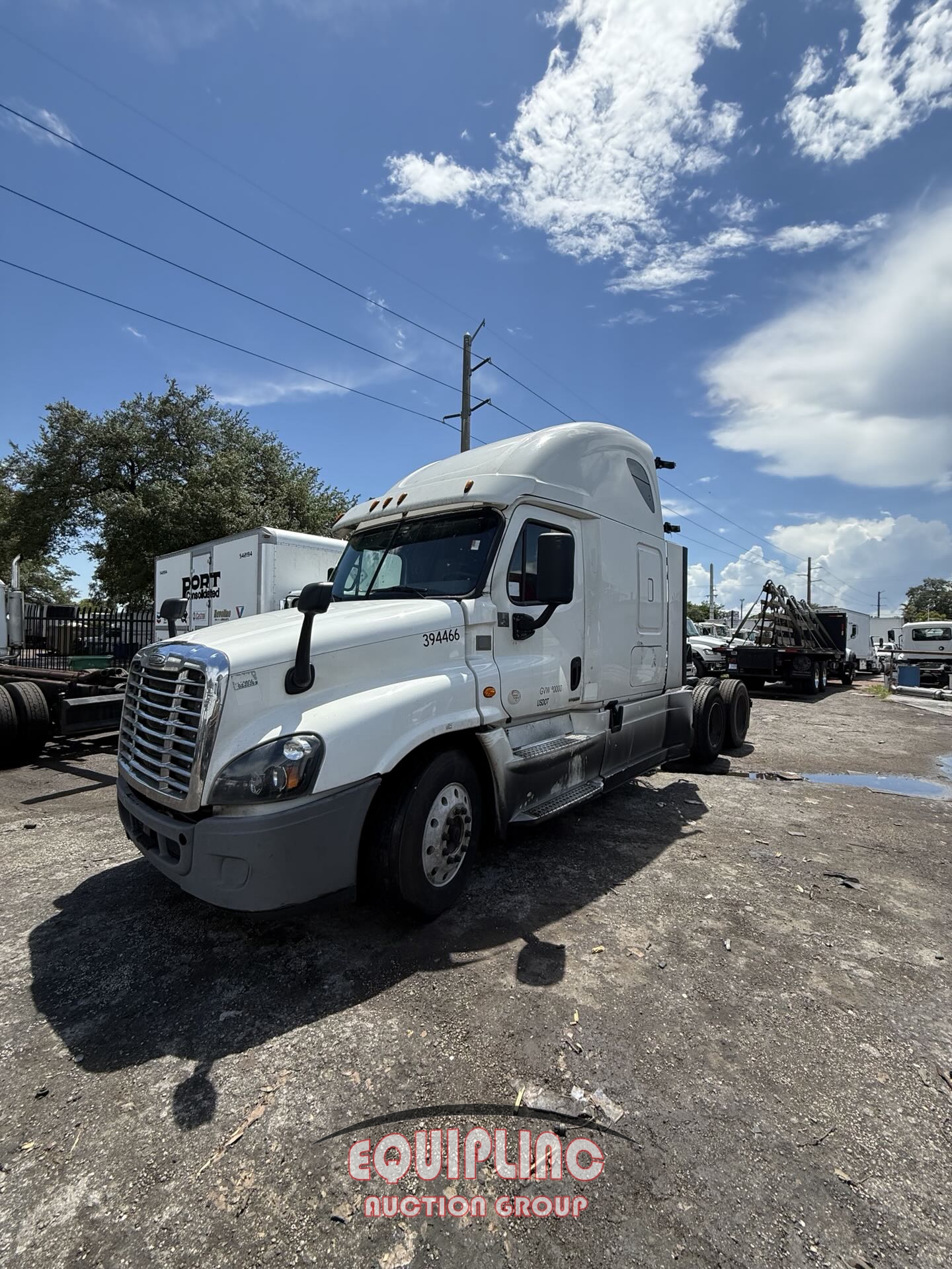 2017 FREIGHTLINER CASCADIA TANDEM SLEEPER (A52576)