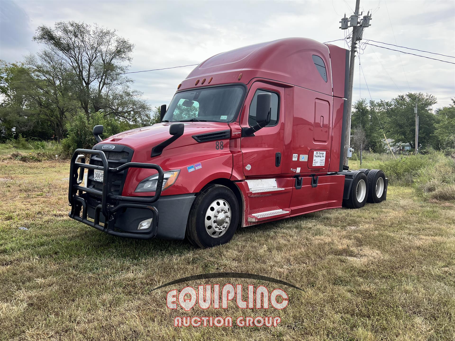 2018 FREIGHTLINER CASCADIA TANDEM AXLE SLEEPER (A52577)