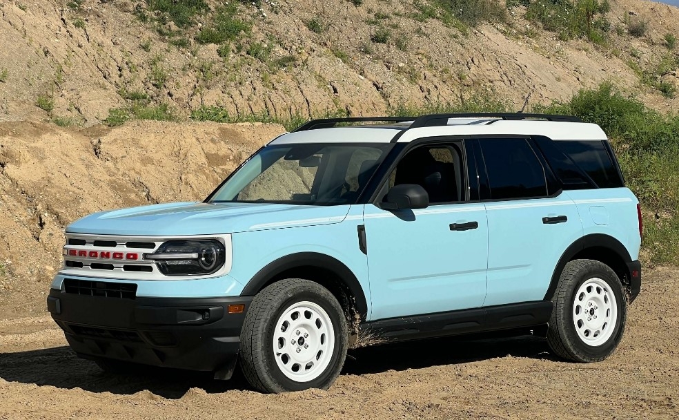 New-2024-Ford-Bronco-Heritage-Edition-3661708779.jpg