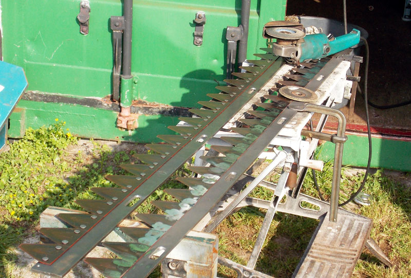 new blades grinding rivet heads.jpg