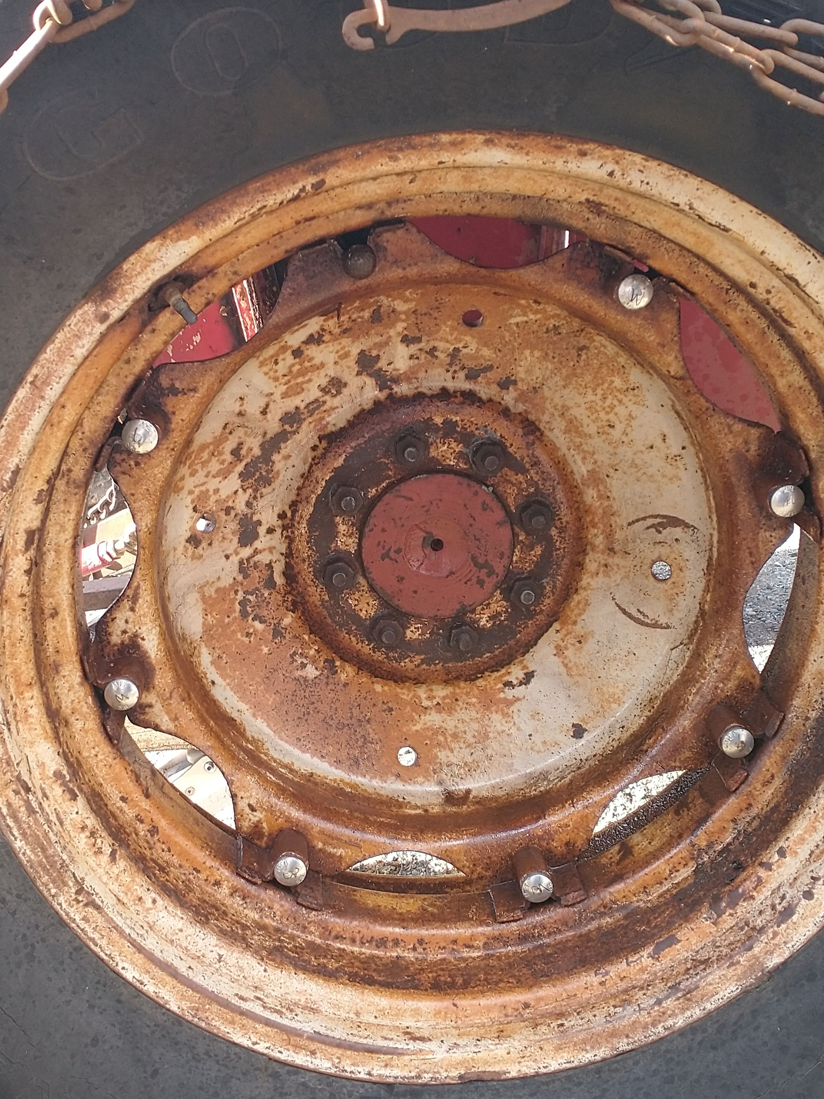 new wheel bolts 2.jpg