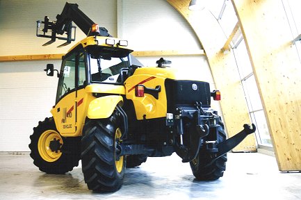 NewHollandLM140Telehandlerwith3ptandPTO.JPG