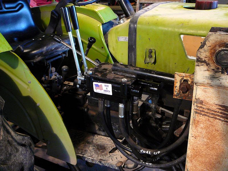 p1360255rloadercontrolinstalled-jpg.301075