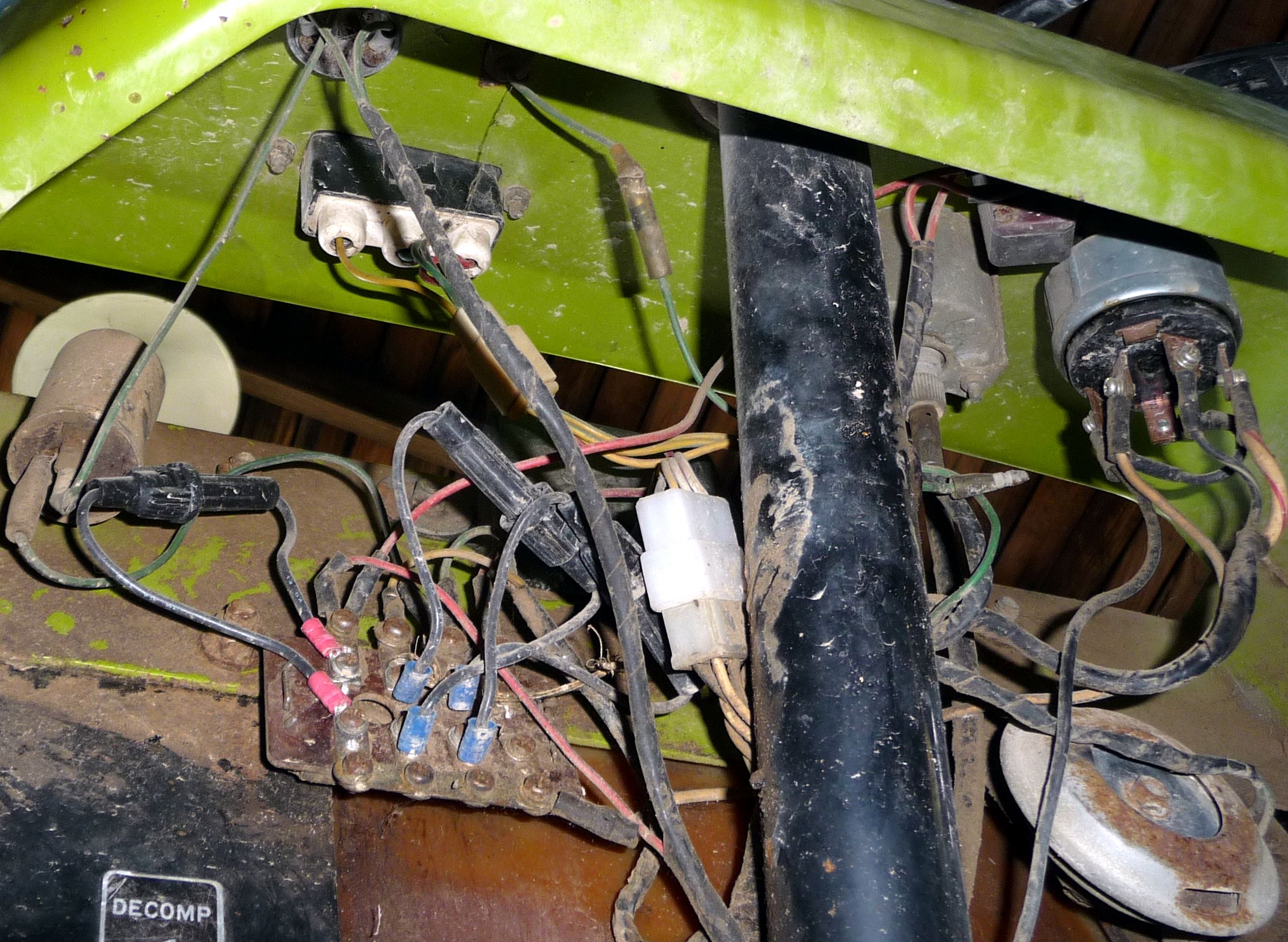 p1580202ym240underdash-jpg.158875