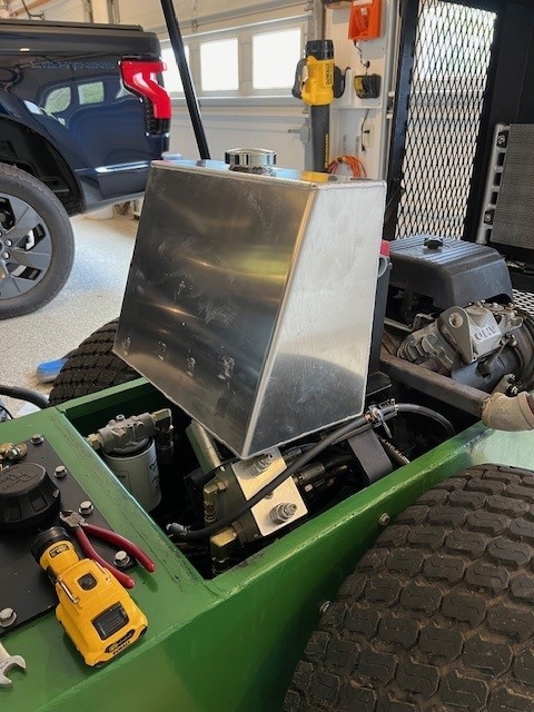 PT Fuel tank 1.jpg