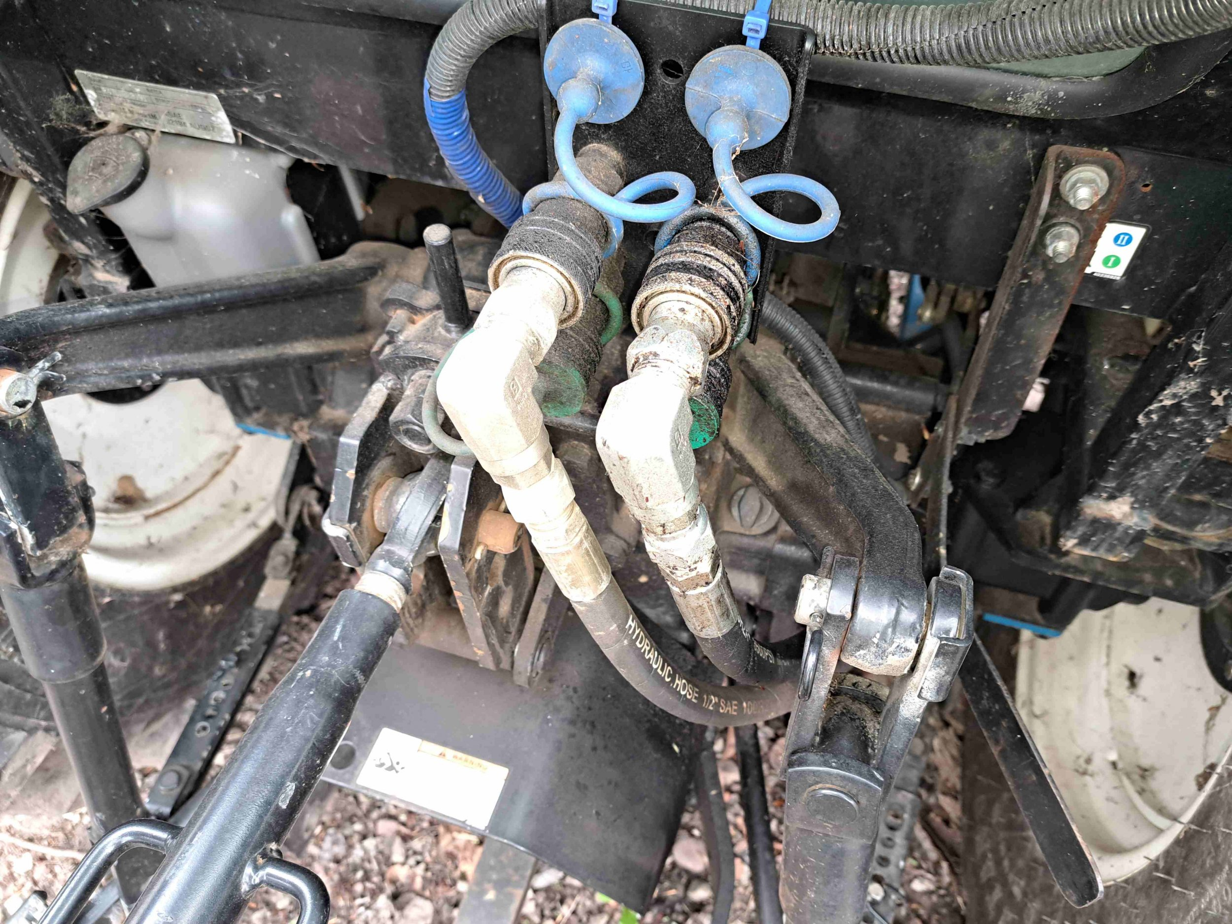 rear hoses.jpg