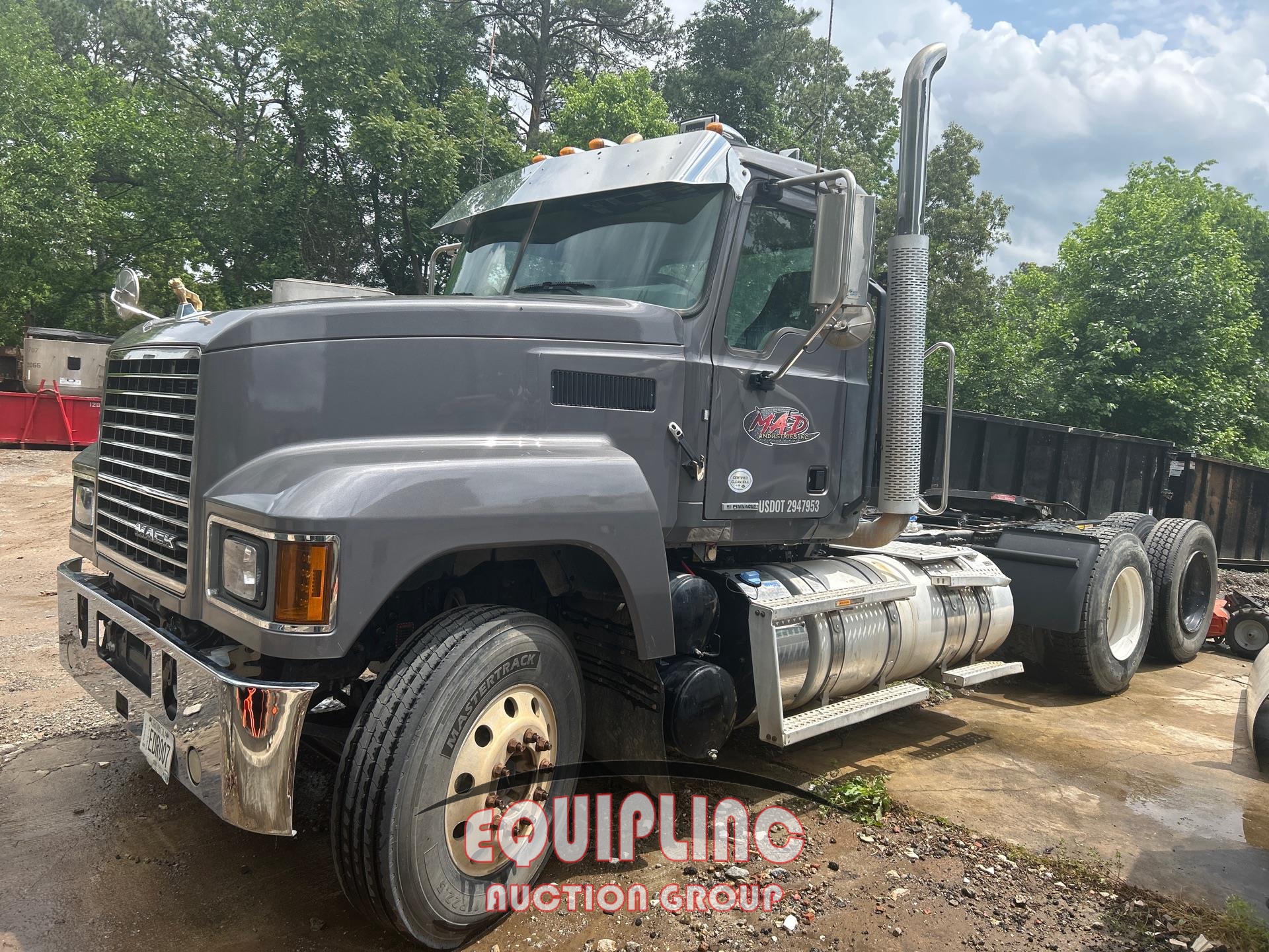 2020 MACK CHU613 DAY CAB (A43005)