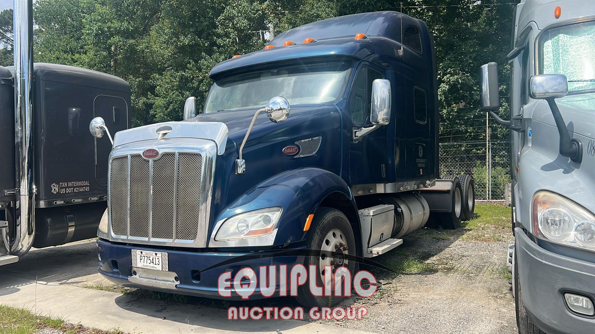 2012 PETERBILT 587 SLEEPER (A52577)