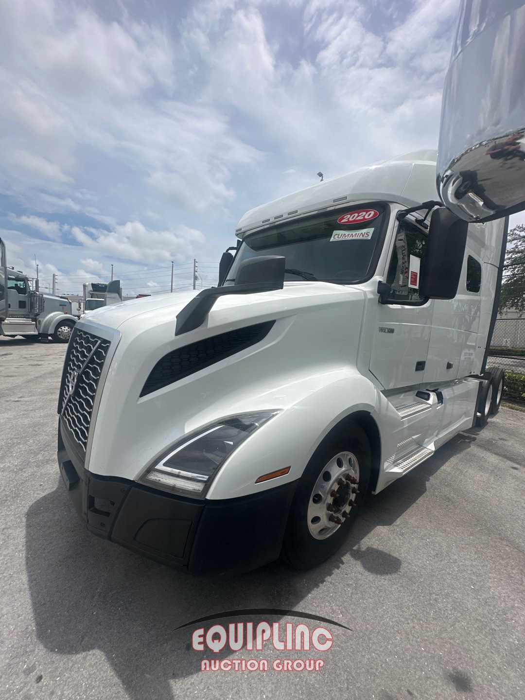2020 VOLVO VNL760 SLEEPER (A51222)