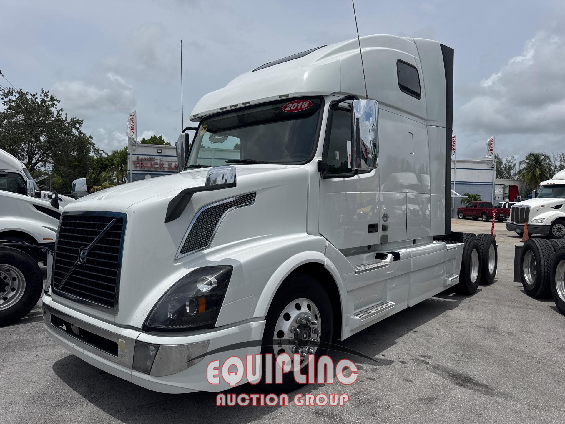 2018 VOLVO VNL SLEEPER (A51222)