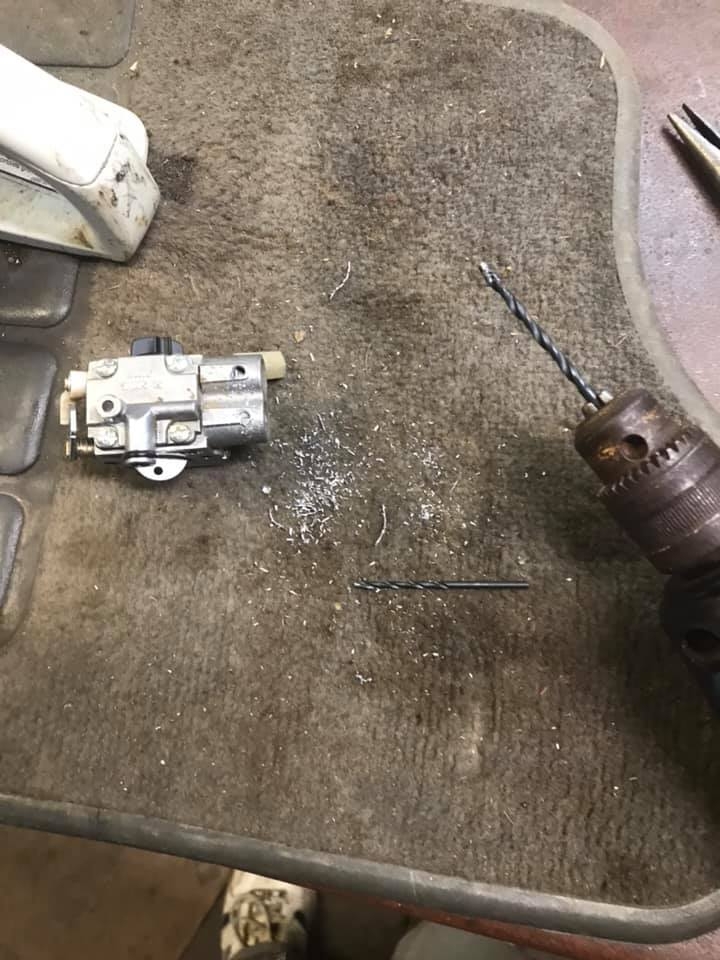 s251carbb.jpg