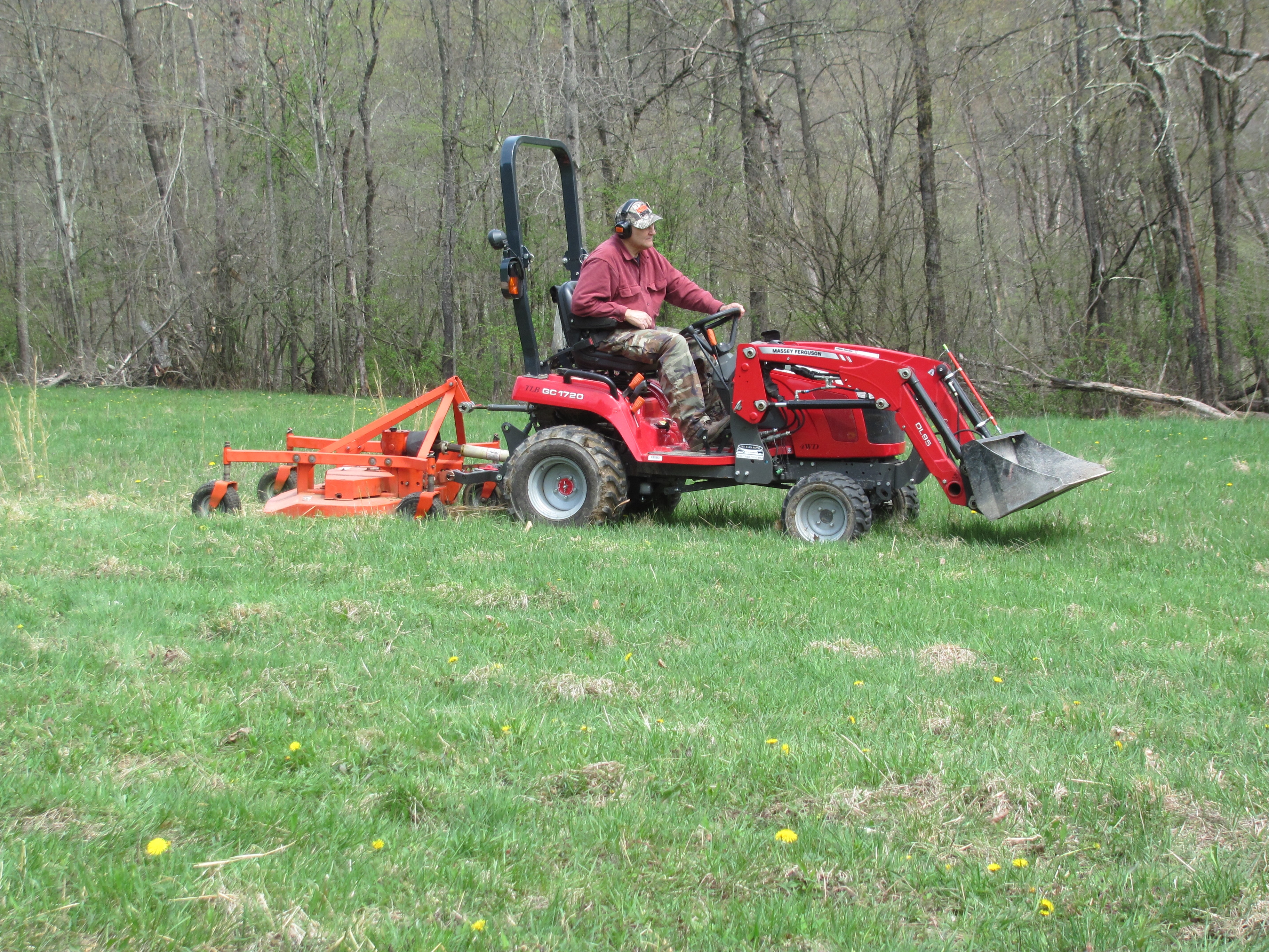 Sassy mowing 009.JPG
