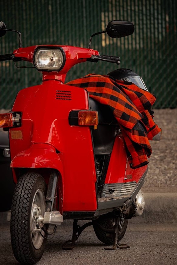 scoot1.jpg