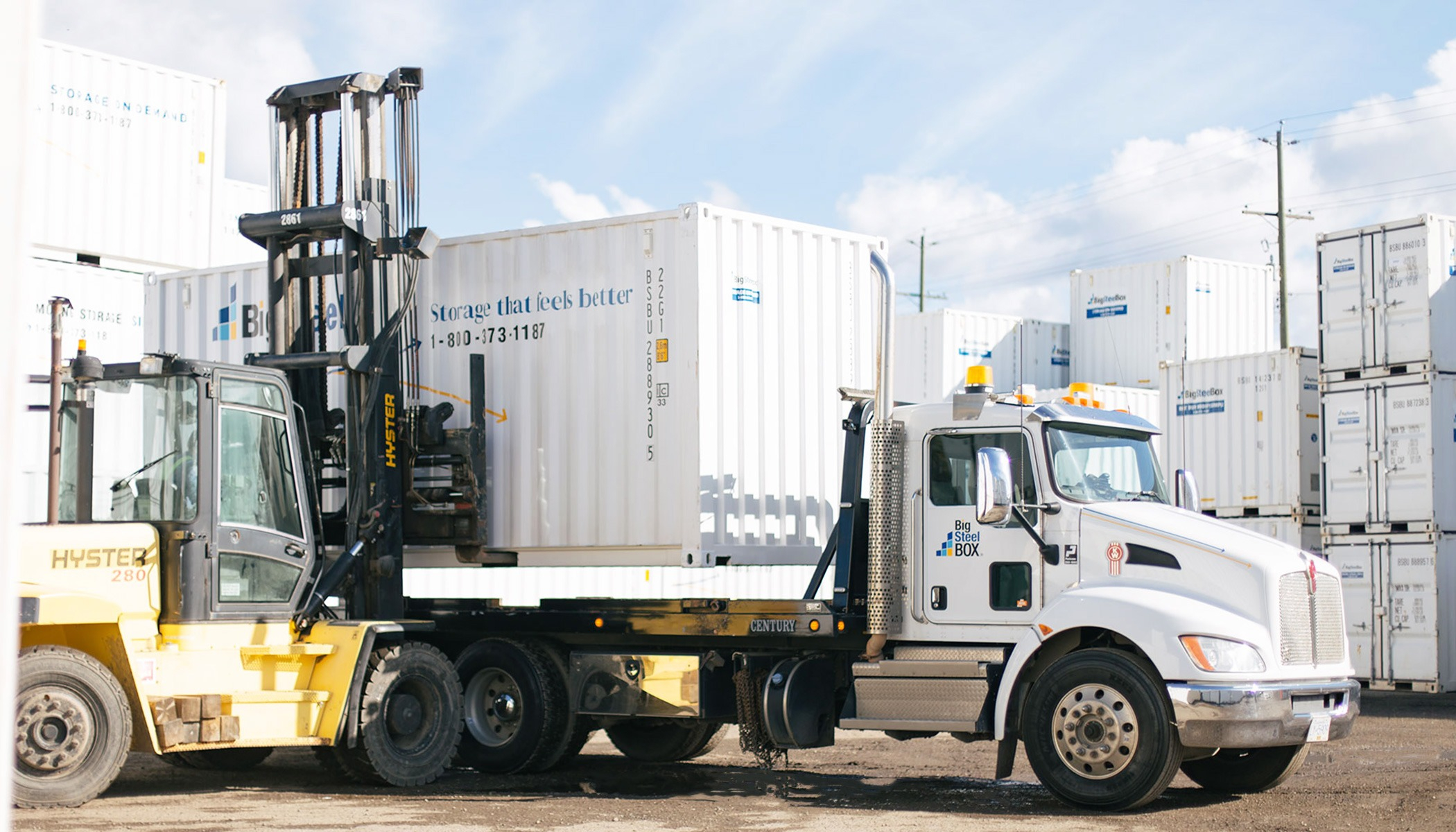 Shipping-container-on-truck-2100.jpg