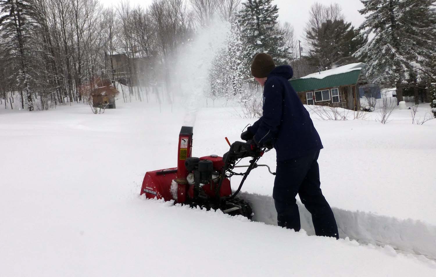 snowblow0732.jpg
