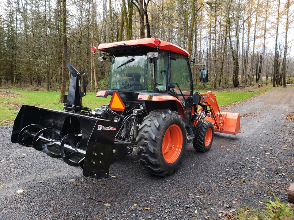 snowblowersylvester2.jpg