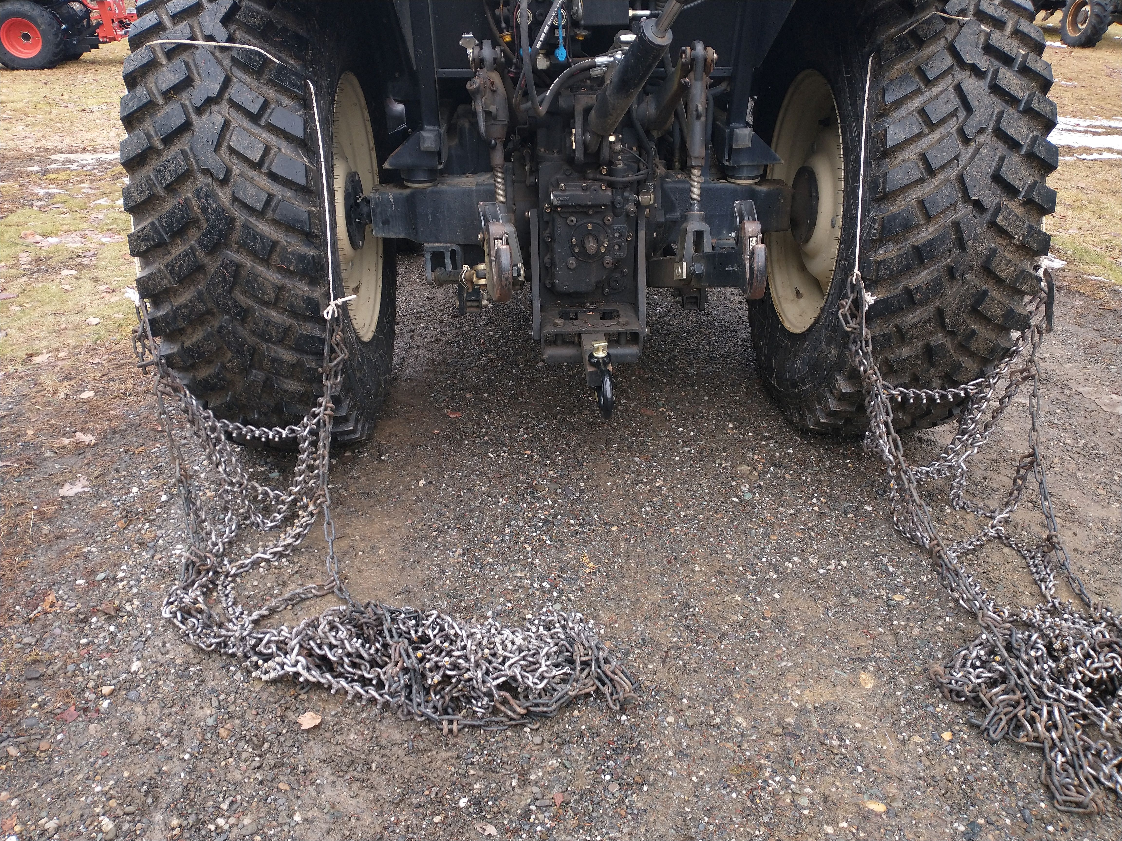 starting chainup new tires 1.jpg