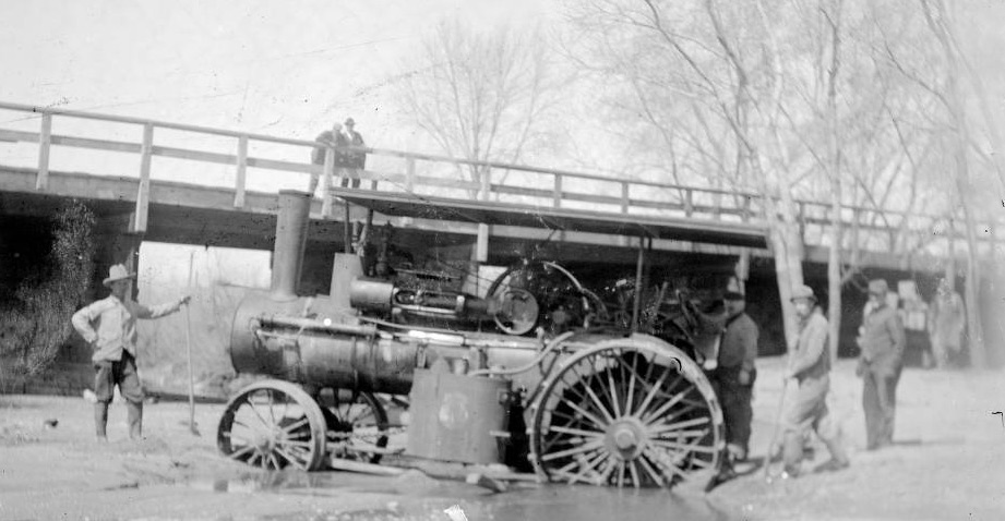 stucktractor2.jpg