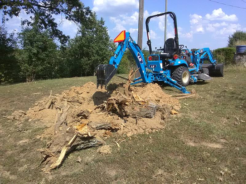 https://www.tractorbynet.com/forums/attachments/stump1-jpg.571725/