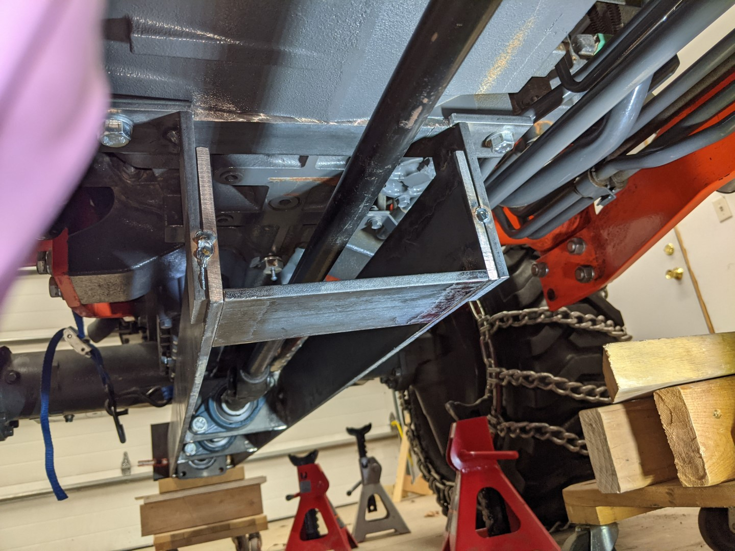 Subframe Mid in place2 (Large).jpg