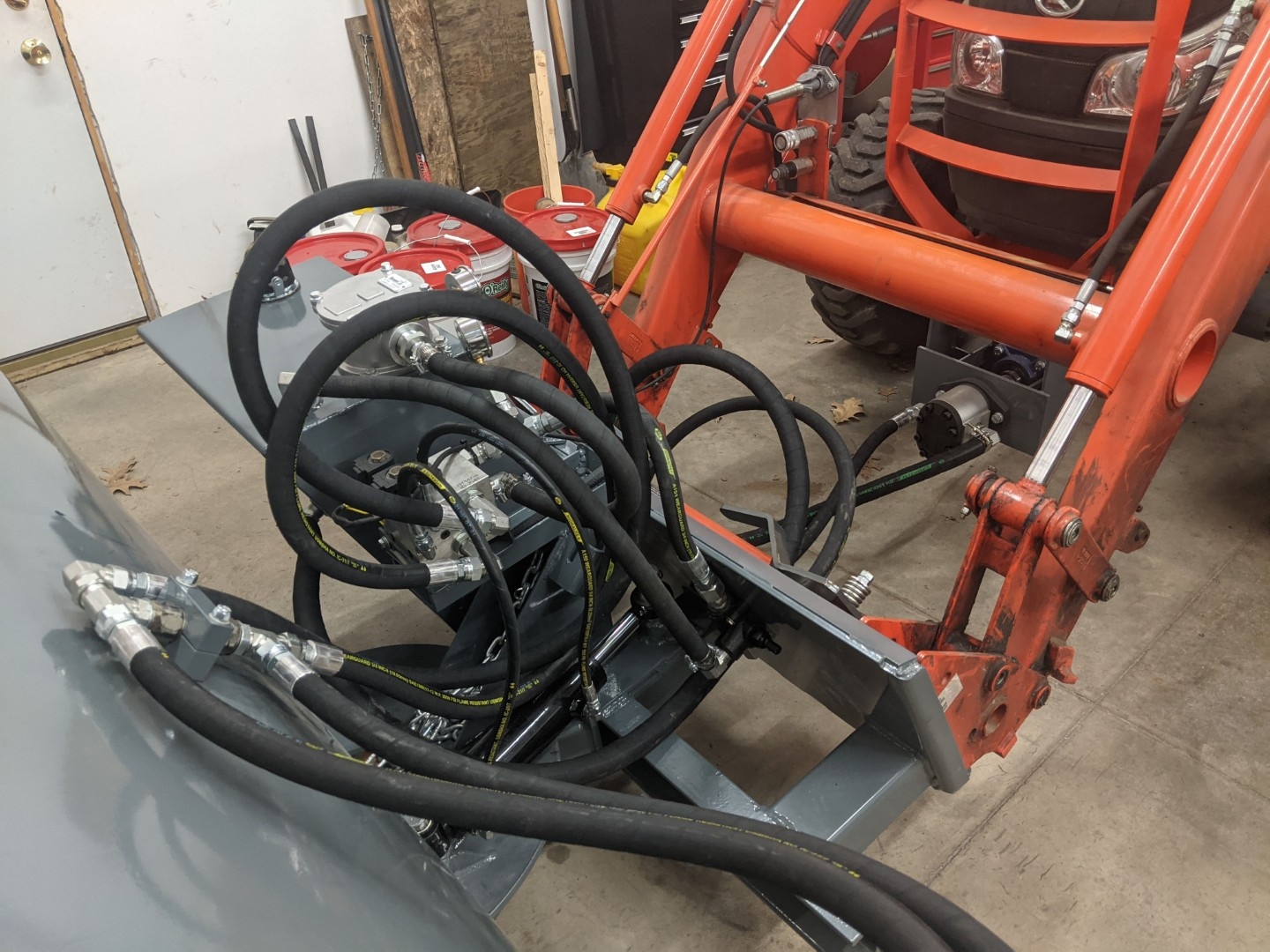 Sweeper hyd hoses installed (4) (Large).jpg