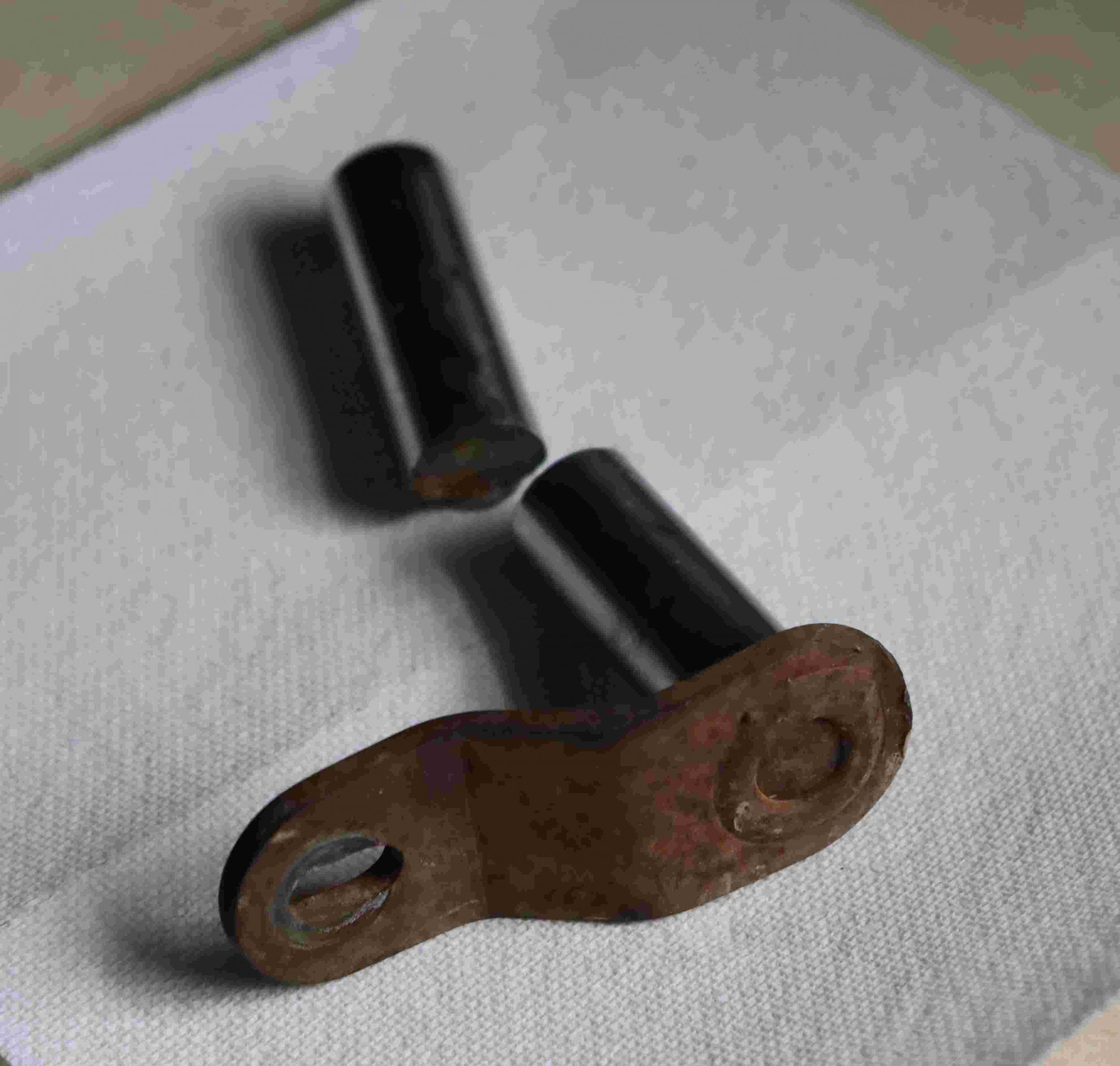 T pin.jpg