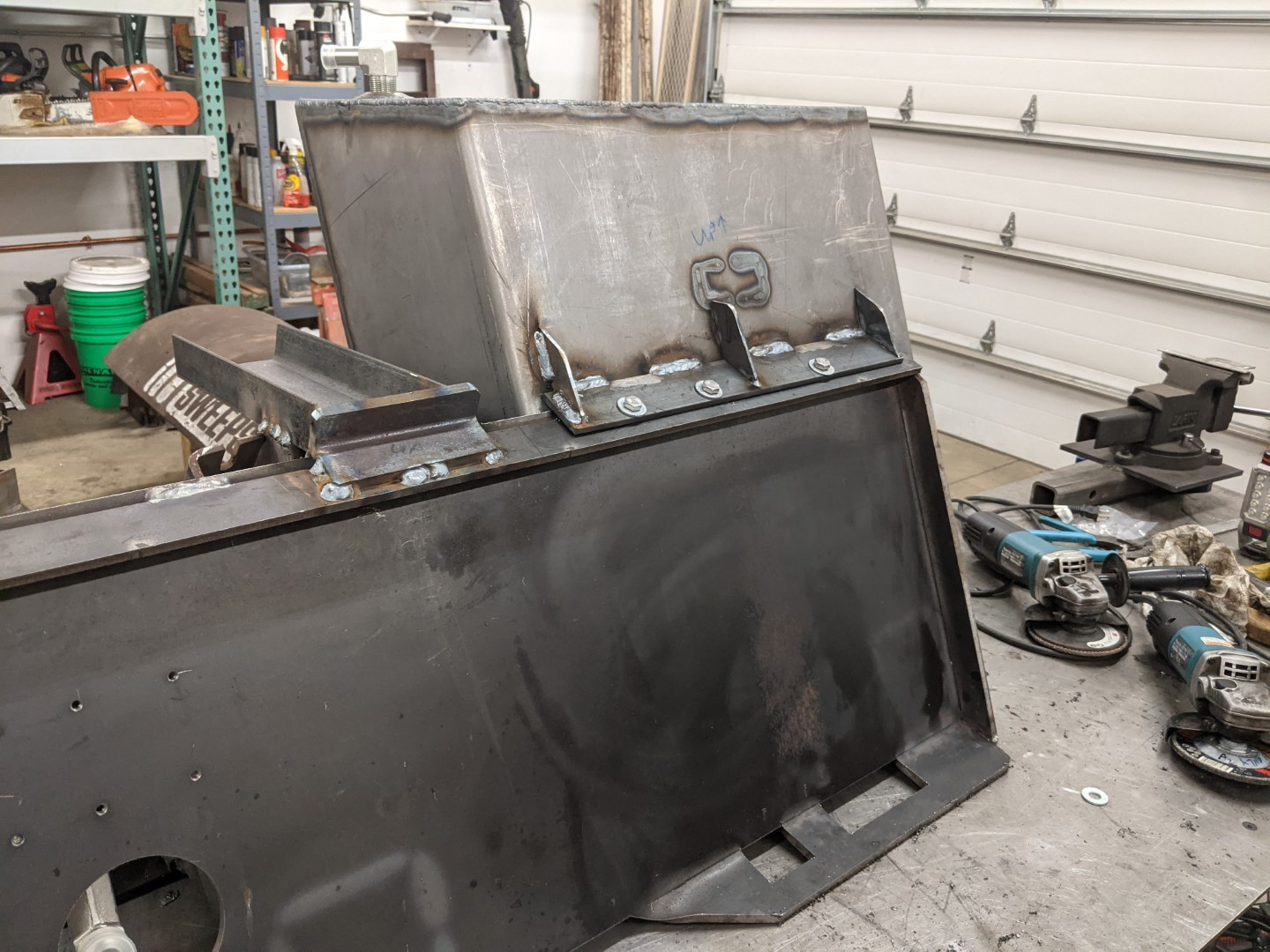 Tank mounting (5) (Large).jpg