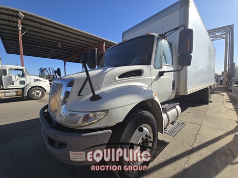 2016 INTERNATIONAL 4300 24FT BOX TRUCK (A51219)