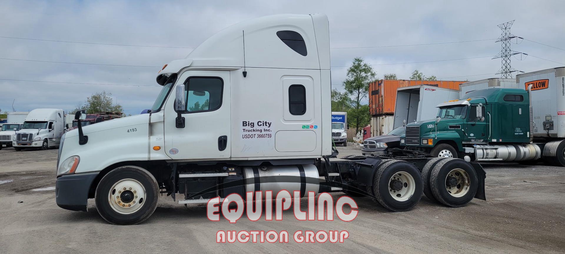 2016 FREIGHTLINER CASCADIA TANDEM AXLE SLEEPER (A52141)