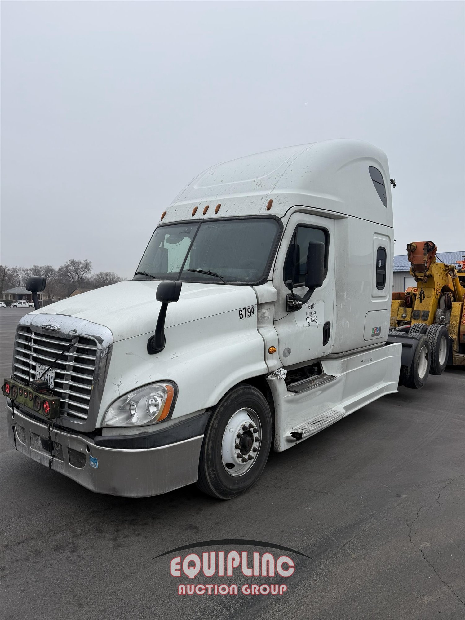 2018 FREIGHTLINER CASCADIA 125 6X4 T/S SLEEPER TRUCK TRACTOR (A67147)