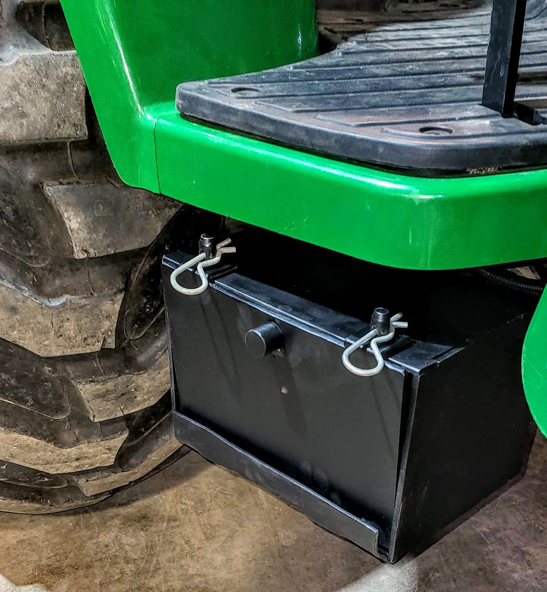 tool chain box2.jpg