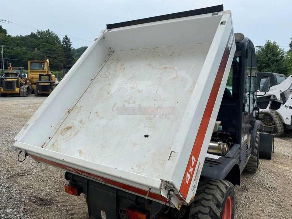 Toolcat 5600..jpg