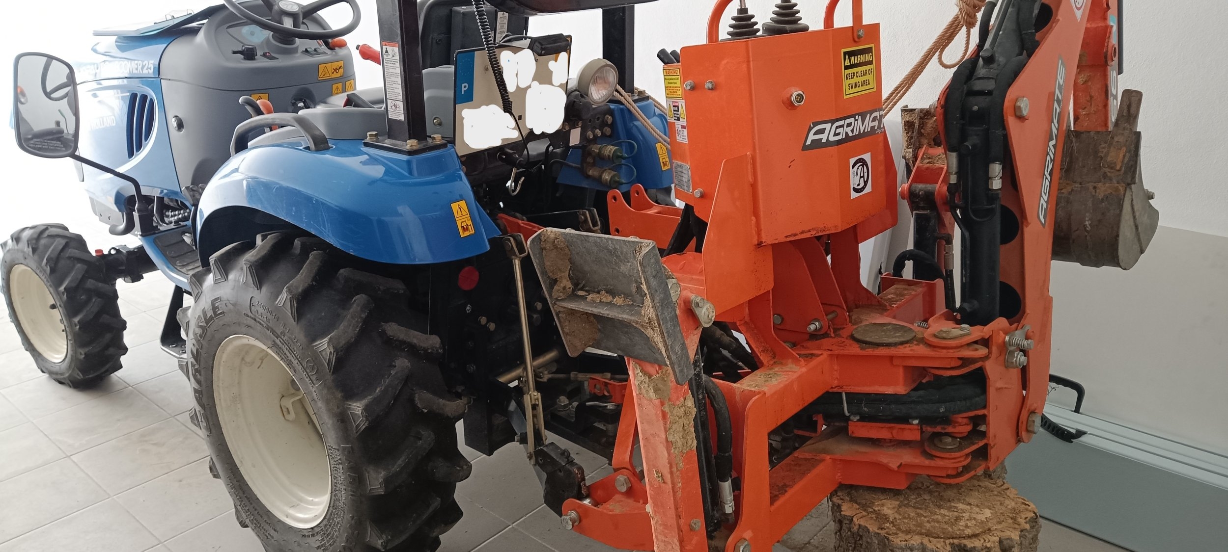 tractor.jpg