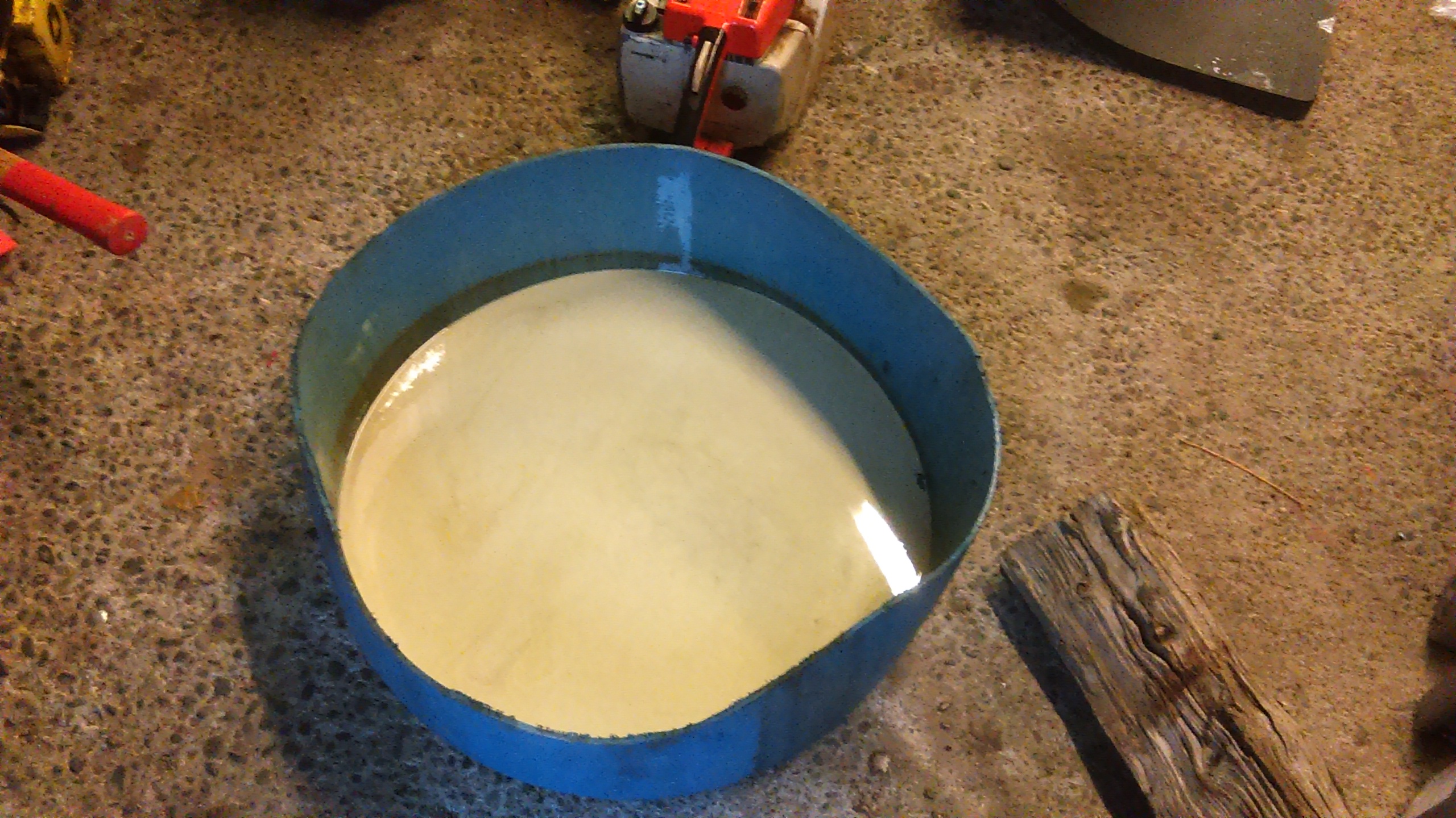 tractor oil.jpg