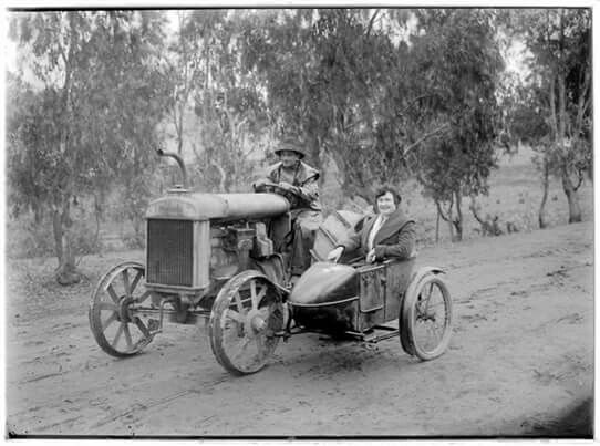 tractor-sidecar.jpg