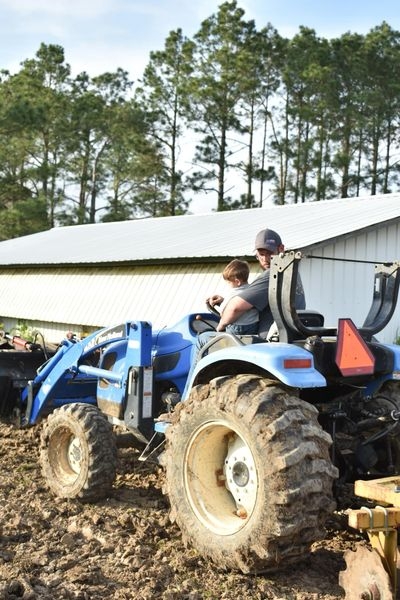 tractor1.jpg